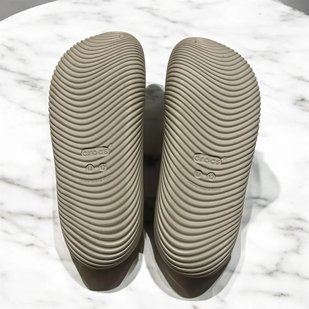 Crocs Cream Slip-On Clogs men’s size 12 new tags. - Picture 4 of 5